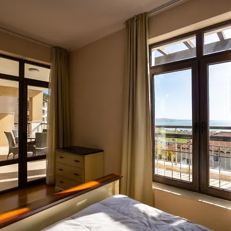 Thracian Cliffs Owners * Kavarna