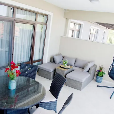 Thracian Cliffs Owners Appartement