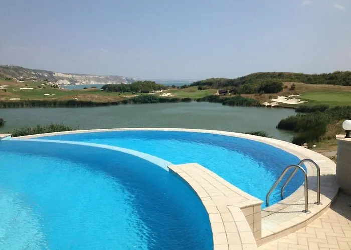 Thracian Cliffs Owners *